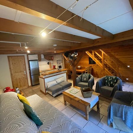 Le Chal Heureux Bel Appartement Dans Vieille Ferme De Montagne Renovee Лез-Ор Экстерьер фото